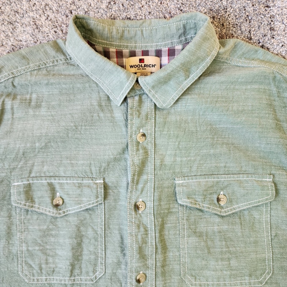 Woolrich Mens Size XL Green Short Sleeve Button Down Shirt Two Pocket Casual EUC